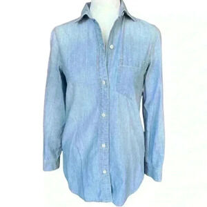 Madewell classic chambray long sleeve button down XXS